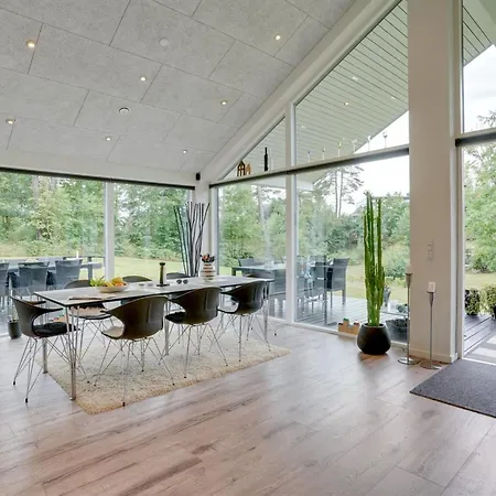 Adela - 1km From The Sea By Interhome