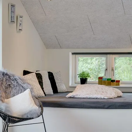 Adela - 1km From The Sea By Interhome