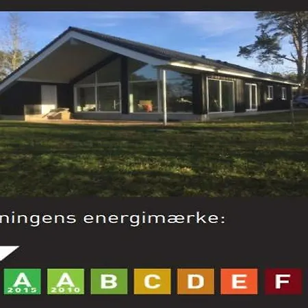 Adela - 1km From The Sea By Interhome